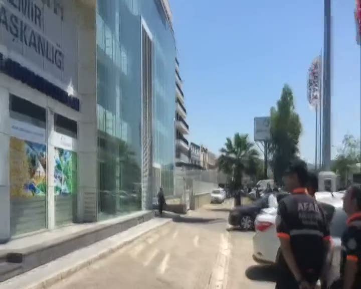 AK Parti binasında zehirli gaz alarmı!
