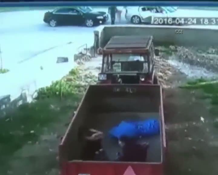 Trafik kavgasında 2 çocuğu ve eşinin yanında böyle katlettiler!