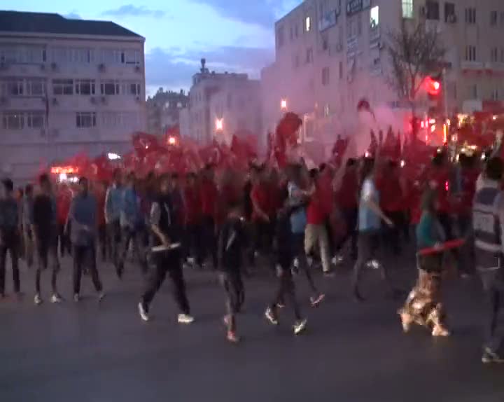 Mersin'de asker uğurlama gecesi!