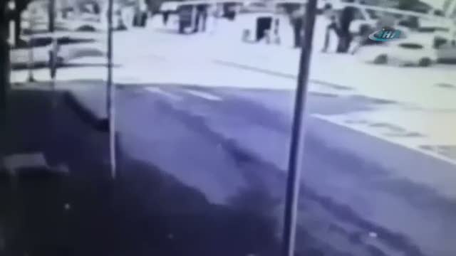 Şanslı yaya ölümden kıl payı kurtuldu