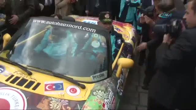Avrupa Birliği Bakanı ve Başmüzakereci Volkan Bozkır ralli aracı kullandı