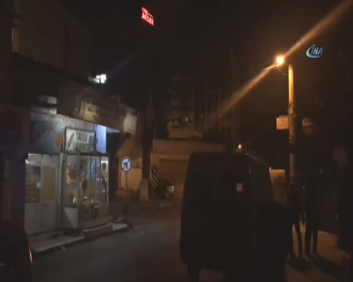 Şüpheli araçtan bomba çıktı!