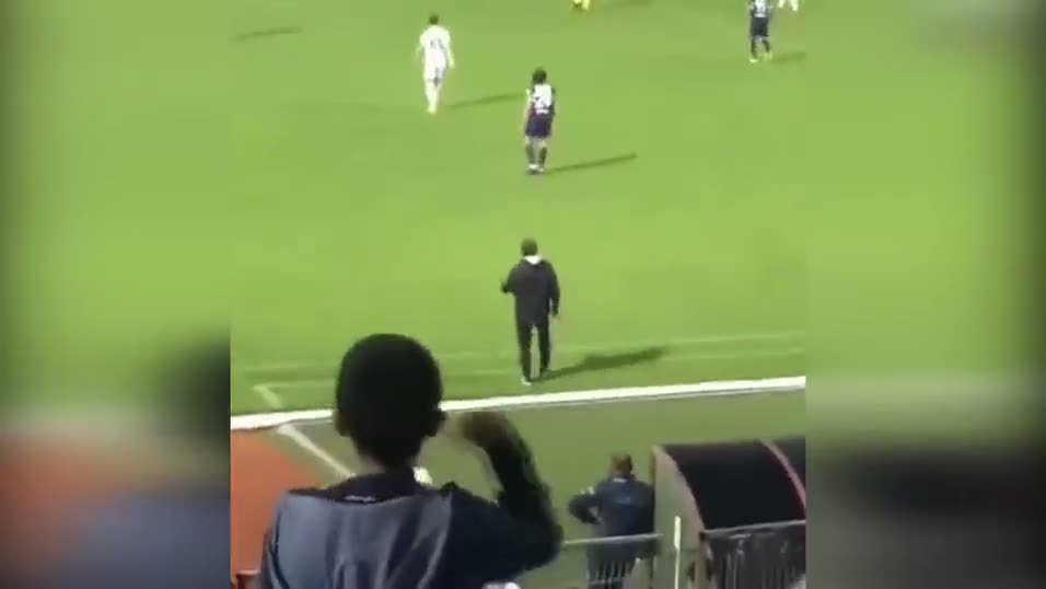 Yılmaz Vural dans etti