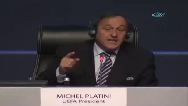 Platini istifa etti!