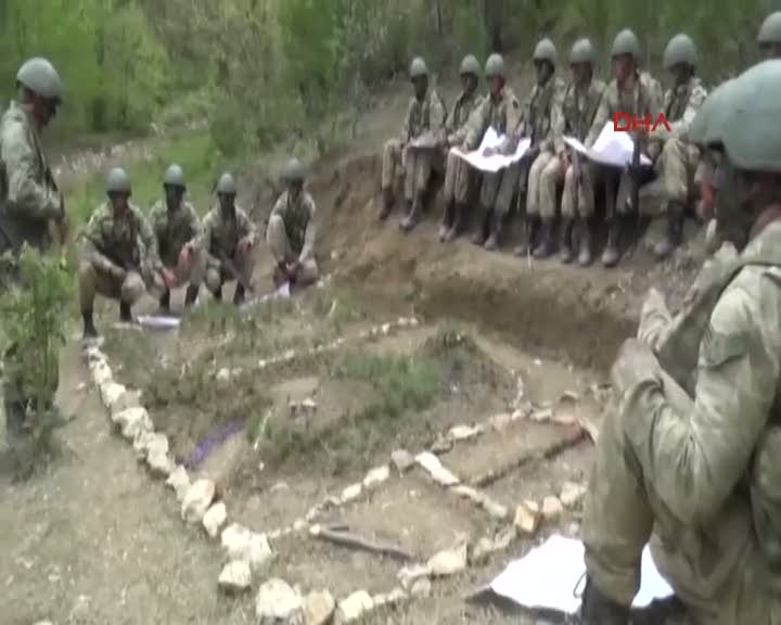 Eğirdir'de komandoların nefes kesen eğitimi