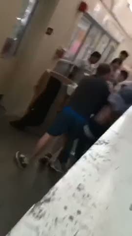 Öğretmen ve öğrenci kavgası