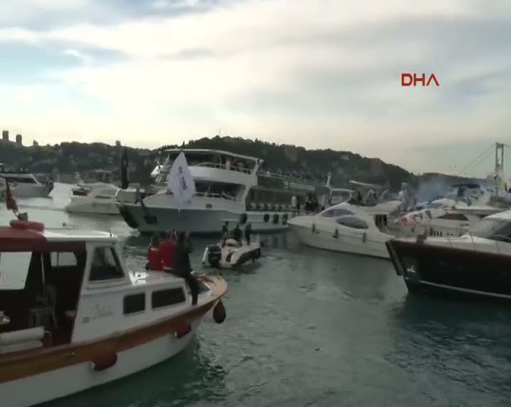 Şampiyon Beşiktaş'ın Boğaz turu keyfi