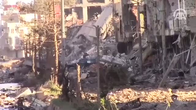 Teslim olan terörist ailesiyle buluştu