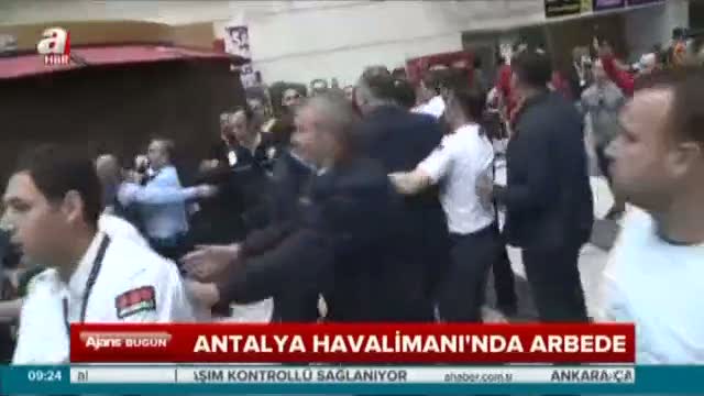 Maç sonu havaalanında olaylar çıktı!