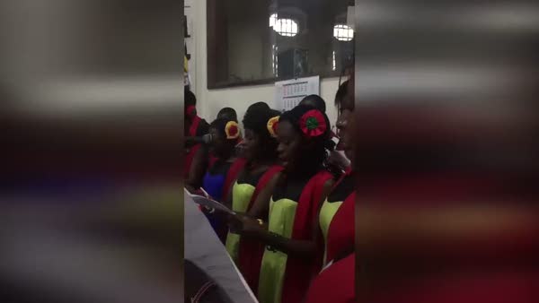 Uganda Makerere Üniversitesi öğrencileri İstiklal marşı'nı okudu!
