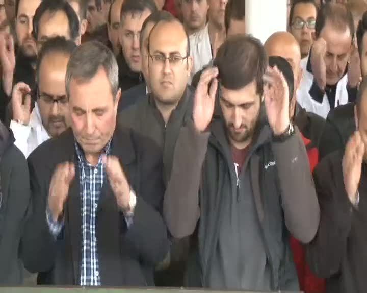 Genç müzisyen toprağa verildi