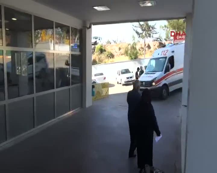 Şanlıurfa'da tarım işçilerini taşıyan kamyonet kaza yaptı 2 ölü 21 yaralı