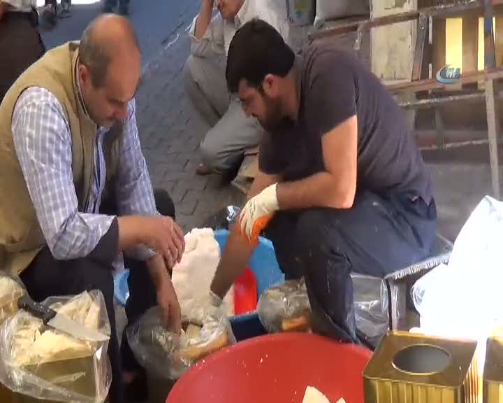 Otlu peynir böyle yapılıyor