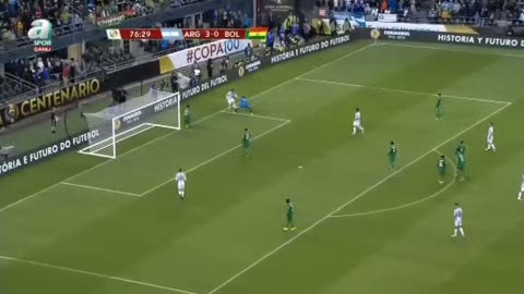 Messi'den kaleciye müthiş bacak arası çalım