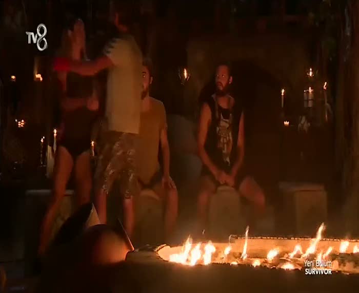 Survivor ada konseyinde olay! Survivor ada konseyinde olaylı veda!