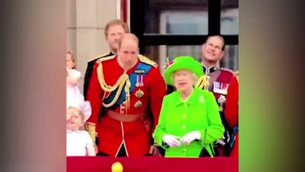 Kraliçe Elizabeth Prens William’ı azarladı 