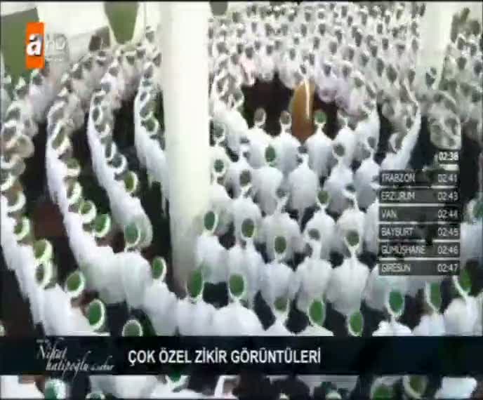 Nihat Hatipoğlu'ndan çok özel zikir görüntüleri!
