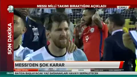 Ağlayan Messi milli takımı bıraktı!