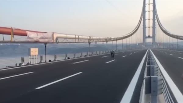 Kenan Sofuoğlu'dan Osman Gazi Köprüsü'nde hız rekoru denemesi