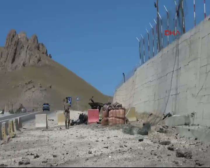 Van2da bomba yüklü araçla saldırı