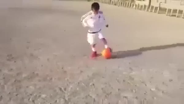 Ronaldo'nun çocukluğu mu?