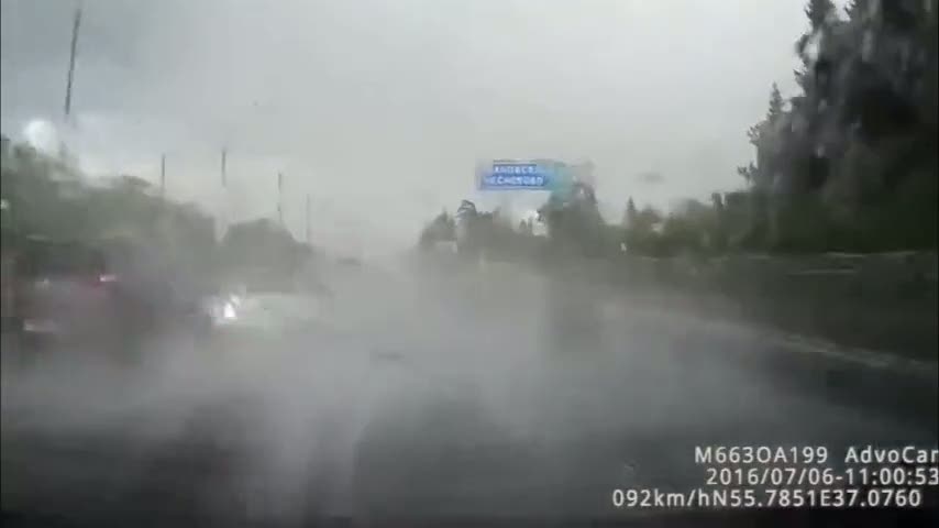 Yağmur ve hız birleşince sonuç kaçınılmaz oldu