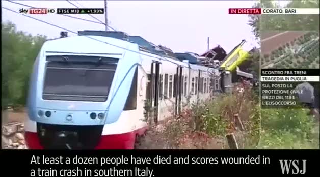 İtalya’da trenler kafa kafaya çarpıştı