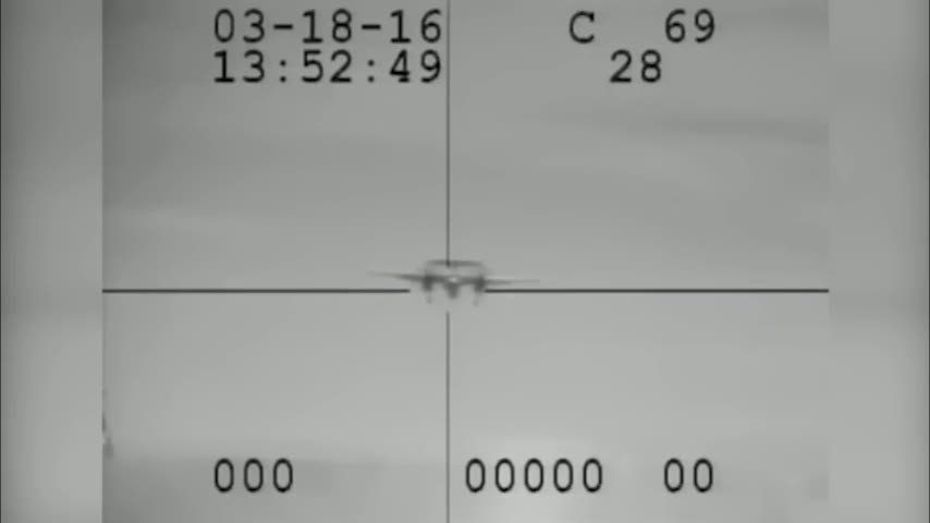 Uçak gemisinde faciaya ramak kaldı