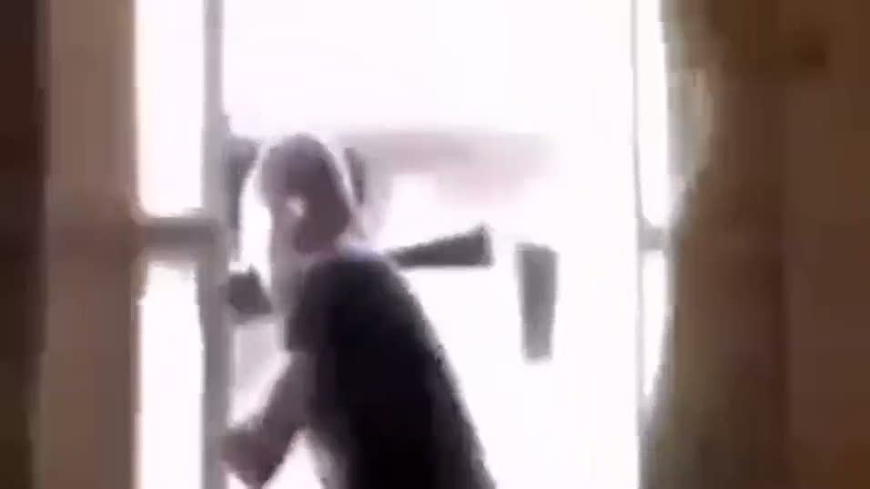 Roket atmak isteyen teröristin vurulma anı