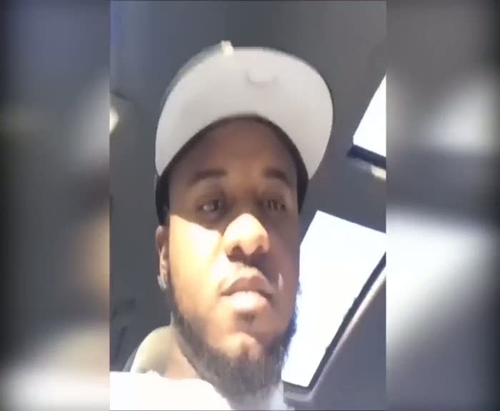 3 genç canlı yayın yaparken vuruldu