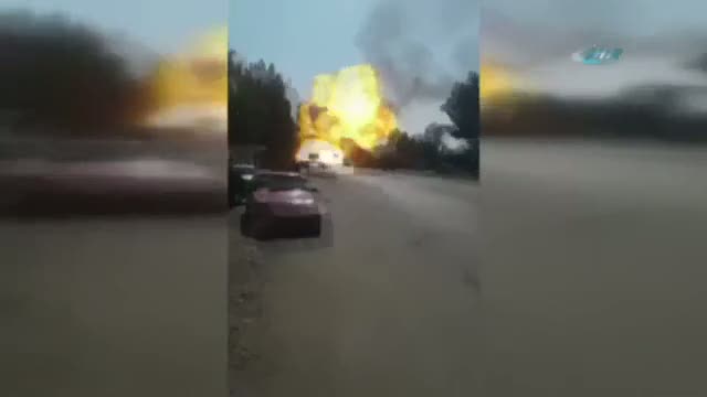 Akaryakıt istasyonundaki patlama böyle kaydedildi