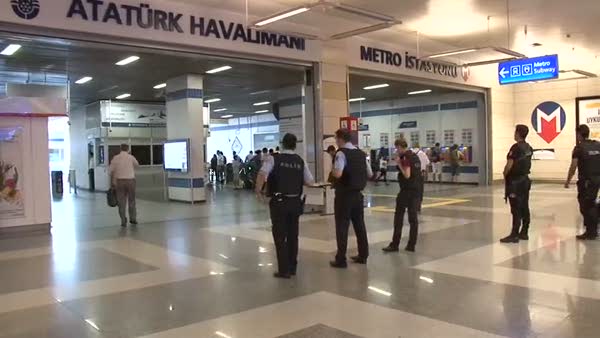 İstanbul'da metro girişlerinde güvenlik önlemi