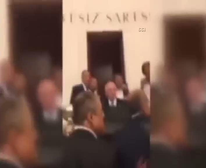 Bekir Bozdağ darbe gecesi meclisin kahramanı oldu... 