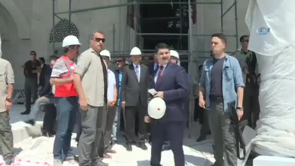 Osmanlı Camisi'nin inşaatını gezen Erdoğan’a sevgi seli