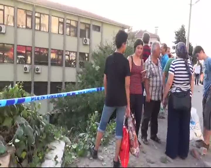 Kontrolden çıkan otomobil lojman bahçesine uçtu: 1 yaralı