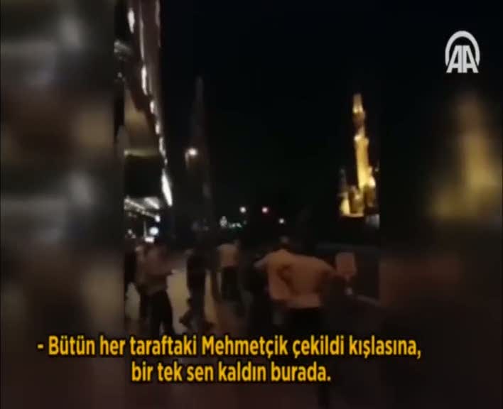 Şehzade Camii müezzini darbecilere böyle seslendi