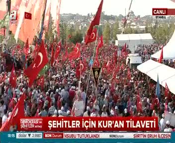 Yenikapı'da şehitler için Kur'an tilaveti!