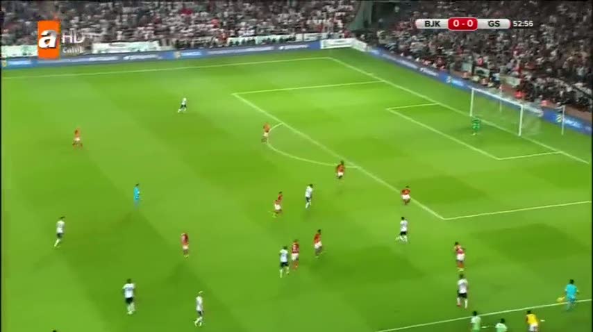 Cenk Tosun %100'lük golü kaçırdı!