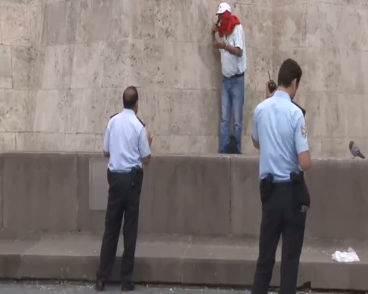 Ankara'da korkutan intihar girişimi