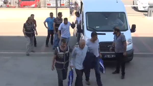 FETÖ/PDY’den gözaltına alınan 5 polis adliyeye sevk edildi