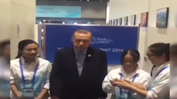 Erdoğan Çinli görevlilerle sohbet etti