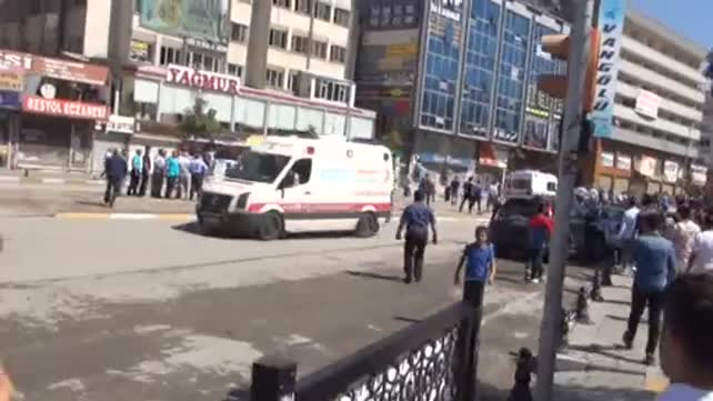 Van'da şiddetli patlama... Yaralılar var!