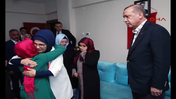 Cumhurbaşkanı Erdoğan 15 temmuz şehit ailelerini ziyaret etti