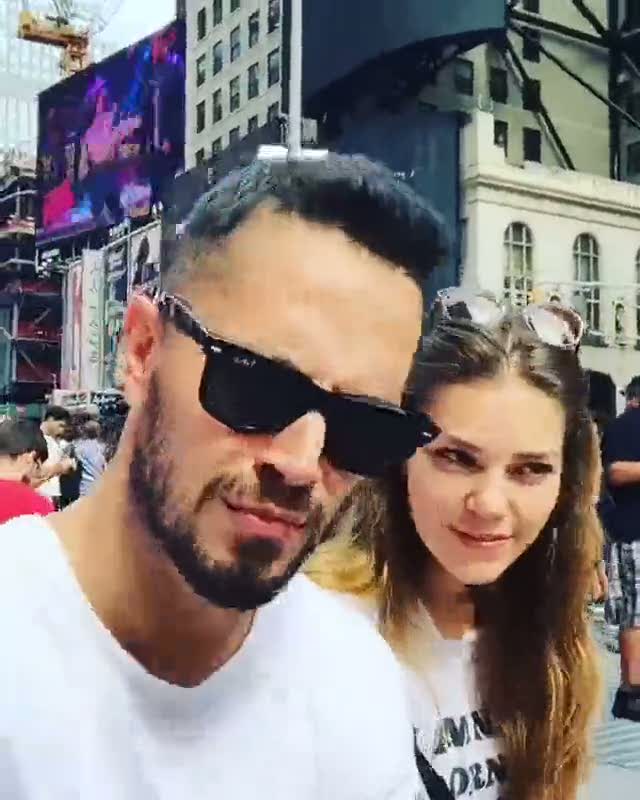 Aslı Enver ve Murat Boz New York'tan video paylaştı