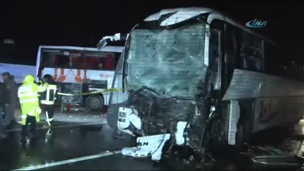 Yolcu otobüsleri çarpıştı: 68 yaralı
