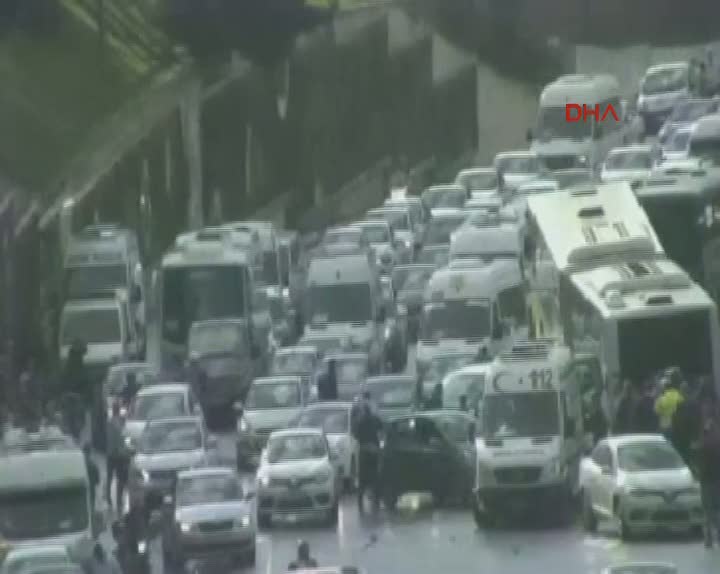 İstanbul'da metrobüs kazası