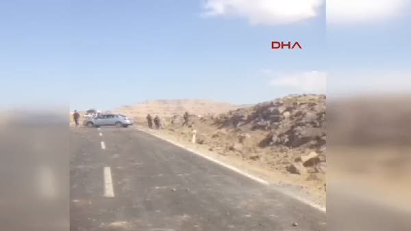 Mardin Derik'te yola döşenen patlayıcı infilak ettirildi 2'si ağır 8 asker yaralandı