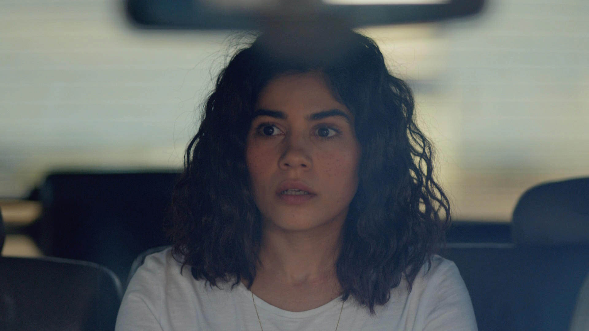 Seviyor Sevmiyor 13. Bölüm Fragmanı İzle!