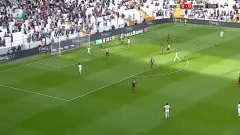 Mustafa Pektemek'ten Beşiktaş'a gol