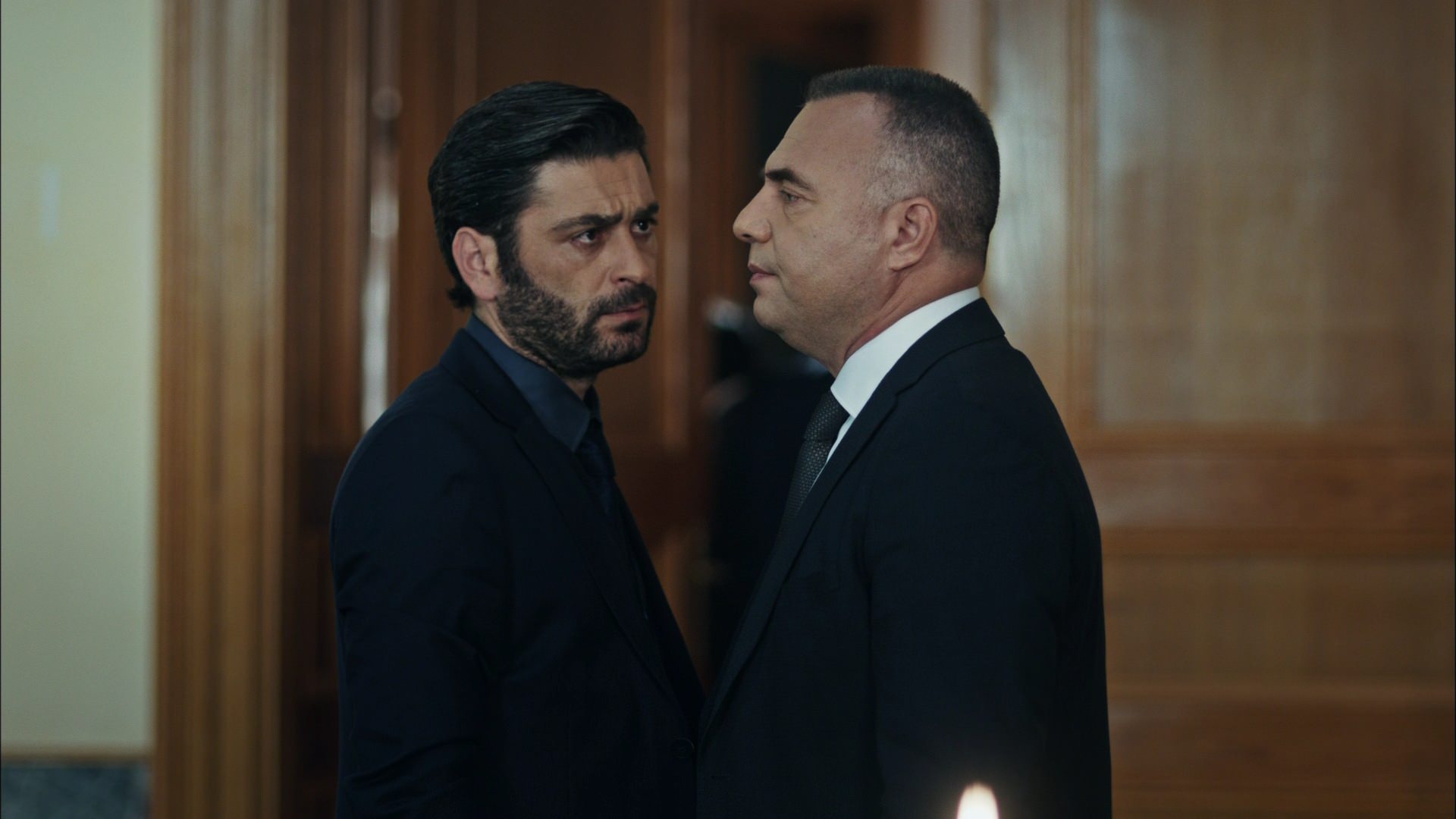 Eşkıya Dünyaya Hükümdar Olmaz 42. Bölüm Fragmanı İzle!